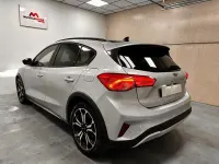Usado Ford Focus Active X 125 CV (91 kW) 2020 Gris / plata Berlina