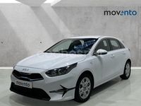 Używany Kia Ceed 136 KM (100 kW) 2023 Biały Hatchback