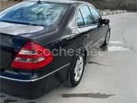 Usado Mercedes E200 Avantgarde 122 CV (89 kW) 2006 Negro Berlina