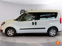 Usado Fiat Doblò Easy 95 CV (69 kW) 2022 Blanco Monovolumen