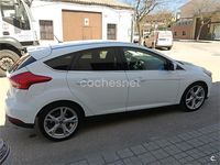 Używany Ford Focus Sport 125 KM (91 kW) 2015 Biały Sedan/Limuzyna