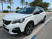 Usado Peugeot 3008 Allure 130 CV (95 kW) 2018 Blanco SUV