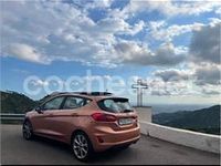 Usado Ford Fiesta Titanium 100 CV (73 kW) 2017 Gris / plata Berlina