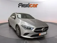 Usado Mercedes CLA220 190 CV (139 kW) 2021 Gris Coupe