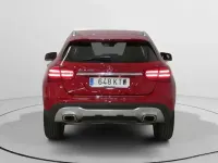 Usado Mercedes GLA180 Urban 122 CV (89 kW) 2019 Rojo SUV