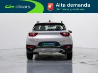 Usado Kia Stonic 101 CV (74 kW) 2024 Gris SUV