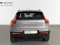 Usado Volvo XC40 Core 185 kW (252 CV) 2023 Plateado SUV