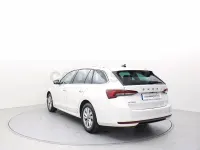 Usado Skoda Octavia Selection 116 CV (85 kW) 2026 Blanco Familiar