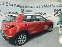 Usado Kia Stonic 120 CV (88 kW) 2021 Rojo SUV