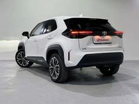 Usado Toyota Yaris Hybrid Style 116 CV (85 kW) 2024 Blanco Pickup/Camioneta