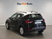 Usado Seat Arona Style 110 CV (80 kW) 2024 Negro SUV