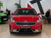 Usado Kia Niro 141 CV (103 kW) 2017 Rojo SUV