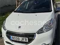 Usado Peugeot 208 Access 82 CV (60 kW) 2015 Blanco Utilitario
