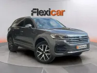 Usado VW Touareg R-line 286 CV (210 kW) 2022 Gris SUV