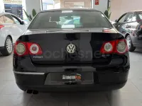 Usado VW Passat Advance 140 CV (102 kW) 2006 Azul Familiar