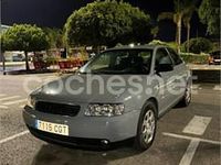 Usado Audi A3 Attraction 102 CV (75 kW) 2003 Gris / plata Berlina