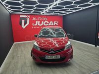 Usado Toyota Yaris Active 90 CV (66 kW) 2012 Rojo Utilitario