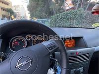 Usado Opel Astra GTC Enjoy 90 CV (66 kW) 2006 Negro Berlina