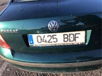 Usado VW Passat Comfortline 150 CV (110 kW) 2000 Verde Familiar