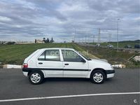 Käytetty Citroën Saxo 60 HP (44 kW) 2000 Valkoinen Viistoperä