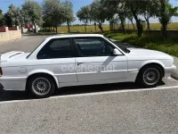 Usado BMW 318 136 CV (100 kW) 1990 Blanco Berlina