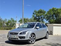 Usado Ford Focus Sport 145 CV (106 kW) 2005 Gris / plata Berlina