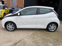 Usado Toyota Aygo X-play 72 CV (52 kW) 2018 Blanco Utilitario