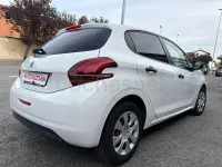 Usado Peugeot 208 Access 75 CV (55 kW) 2016 Blanco Utilitario