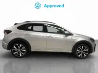 Usado VW Taigo R-line 116 CV (85 kW) 2025 Plateado SUV