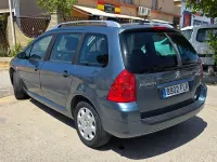Usado Peugeot 307 110 CV (80 kW) 2007 Gris / plata Familiar