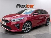 Usado Kia Ceed 136 CV (100 kW) 2021 Rojo Utilitario