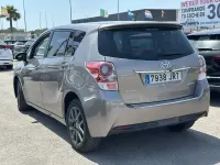 Usado Toyota Verso 111 CV (81 kW) 2016 Gris metalico Monovolumen
