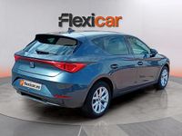 Usado Seat Leon Style 131 CV (96 kW) 2023 Gris Familiar