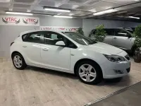 Usado Opel Astra Essentia 101 CV (74 kW) 2011 Blanco Utilitario
