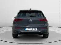 Usado VW Golf VIII 116 CV (85 kW) 2022 Gris / plata Berlina