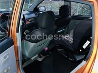 Usado Kia Picanto LX 61 CV (44 kW) 2006 Naranja Utilitario