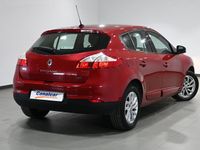 Usado Renault Mégane III Dynamique 110 CV (80 kW) 2013 Granate