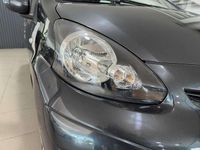 Używany Toyota Aygo City 68 KM (50 kW) 2014 Czarny Hatchback