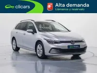 Usado VW Golf VIII Life 110 CV (80 kW) 2021 Plateado Familiar