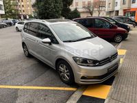 Usado VW Touran Advance 122 CV (89 kW) 2021 Gris / plata Monovolumen