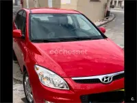 Usado Hyundai i30 Classic 109 CV (80 kW) 2008 Rojo Berlina