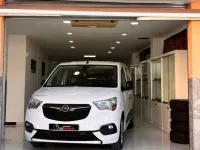 Usado Opel Combo 102 CV (75 kW) 2021 Blanco Monovolumen