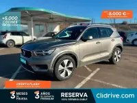 Usado Volvo XC40 Momentum 150 CV (110 kW) 2021 Gris / plata SUV