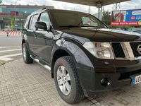 Usado Nissan Pathfinder XE 174 CV (127 kW) 2006 Negro SUV