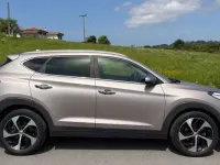 Usado Hyundai Tucson 141 CV (103 kW) 2018 Gris SUV