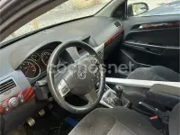 Usado Opel Astra Cosmo 150 CV (110 kW) 2005 Gris / plata Berlina