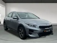 Usado Kia XCeed 120 CV (88 kW) 2020 Gris SUV