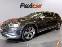 Usado VW Passat Alltrack 190 CV (139 kW) 2020 Gris / plata Familiar