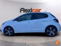 Usado Peugeot 208 GT-line 110 CV (80 kW) 2018 Blanco Utilitario