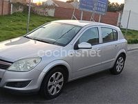 Usado Opel Astra Cosmo 100 CV (73 kW) 2008 Gris / plata Berlina